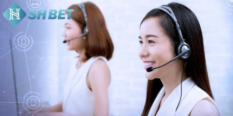 Liên lạc bằng tính năng chat live